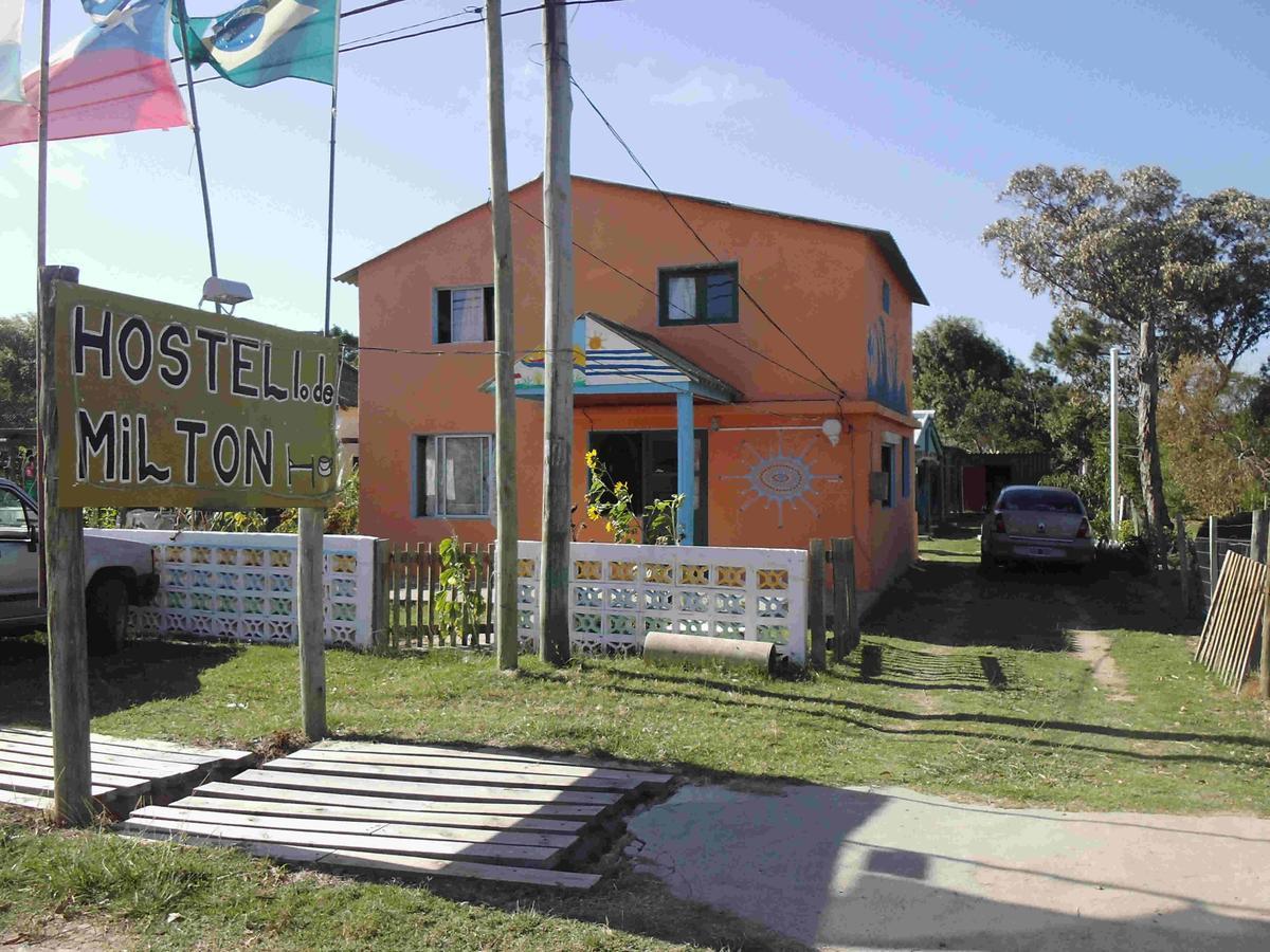Hostel Lo De Milton Barra de Valizas Exterior foto
