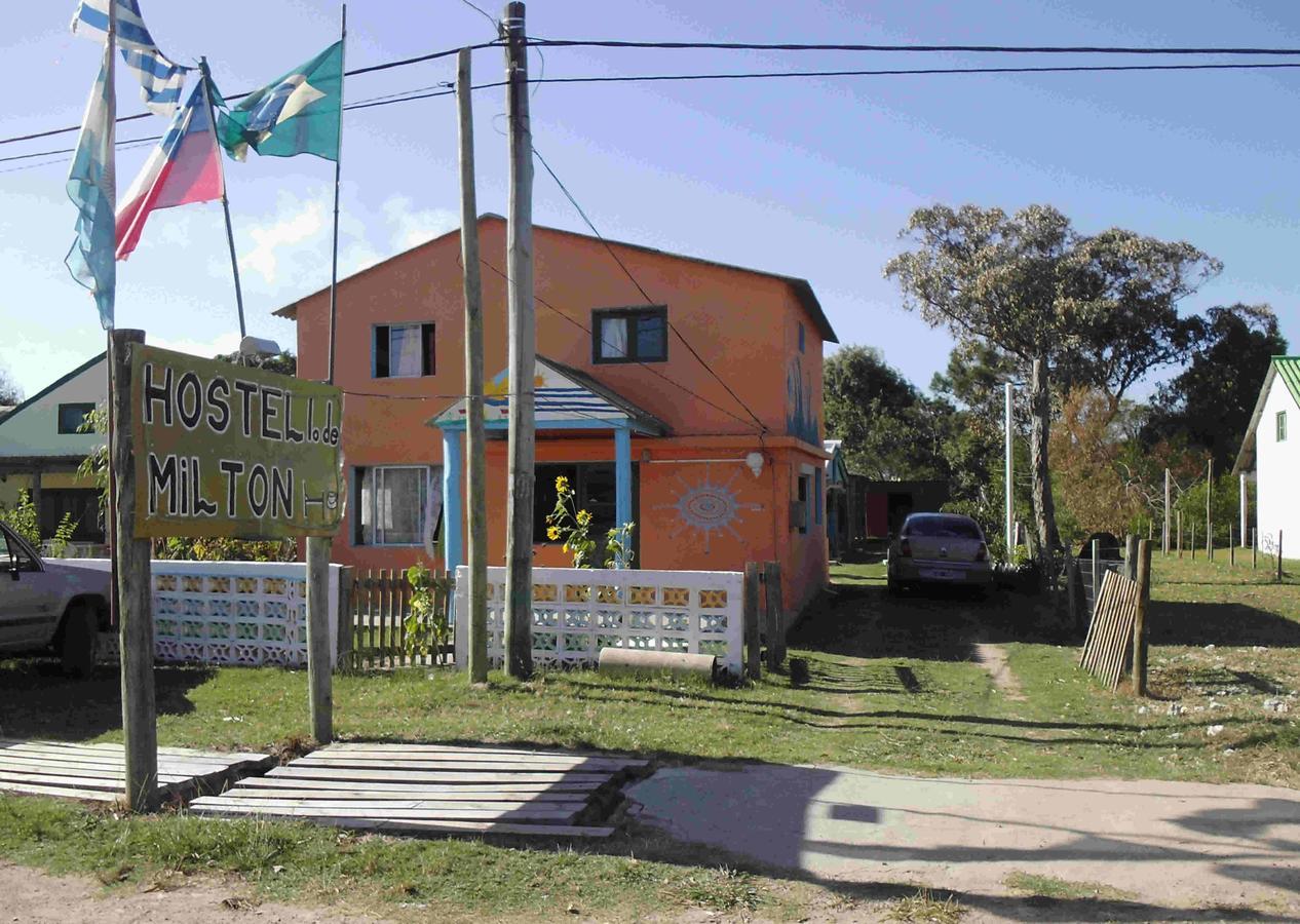 Hostel Lo De Milton Barra de Valizas Exterior foto